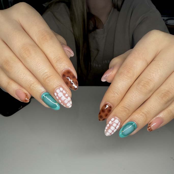 E insta nails and nail art